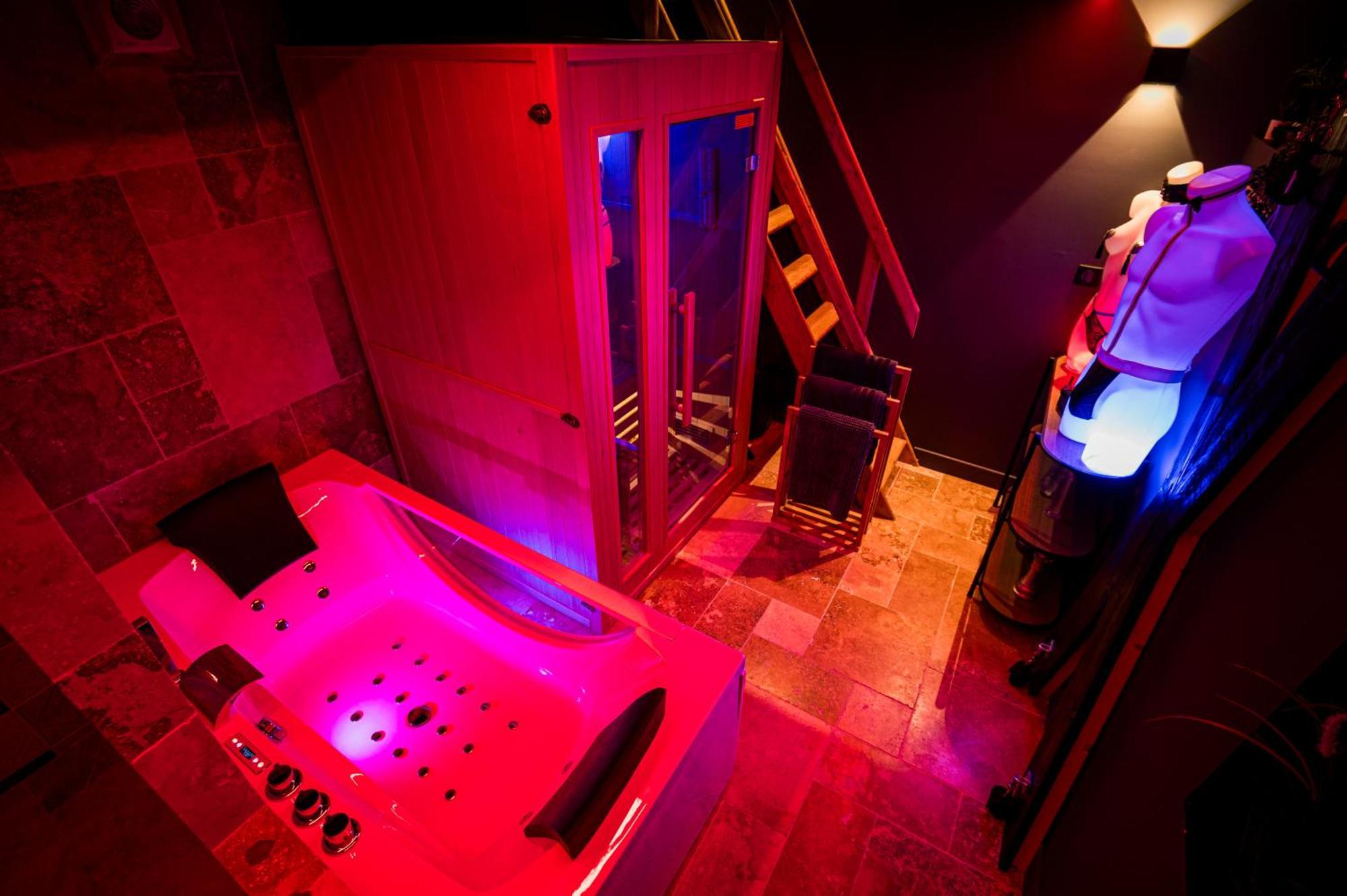 Loveroom Sauna, Balneo, Parking Prive Dans Le Centre De Honfleur Rum bild